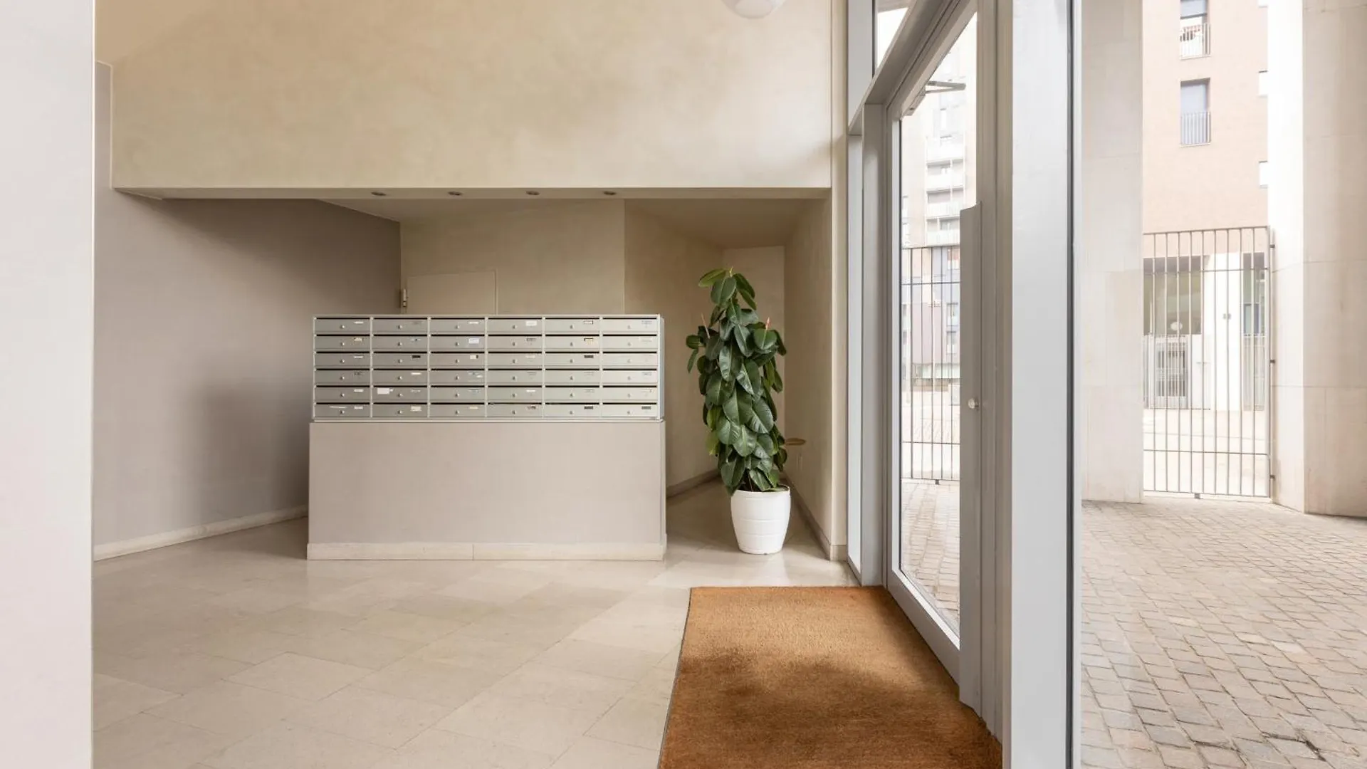 Bright Two Bedrooms Apartment With Terrace Zanuso - Mirable Pm Milan