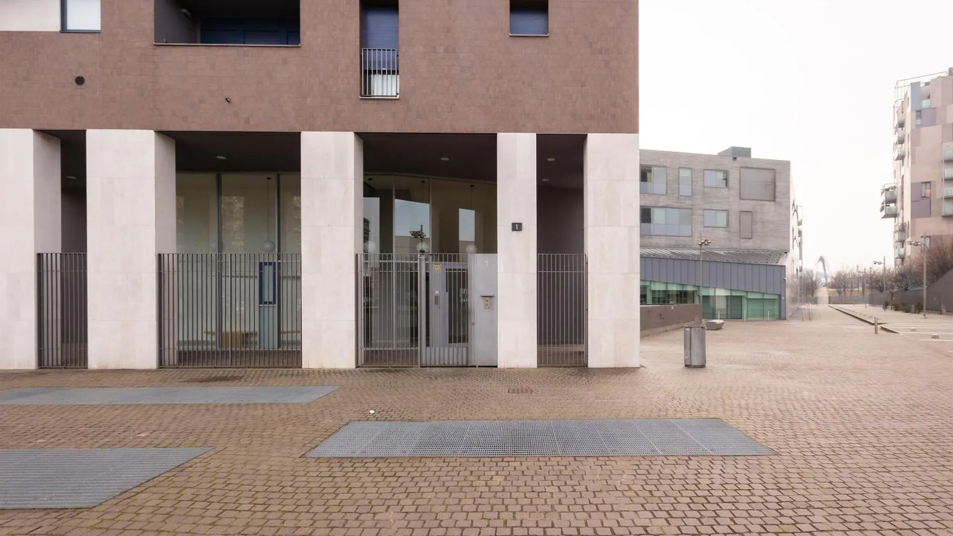Bright Two Bedrooms Apartment With Terrace Zanuso - Mirable Pm Milan