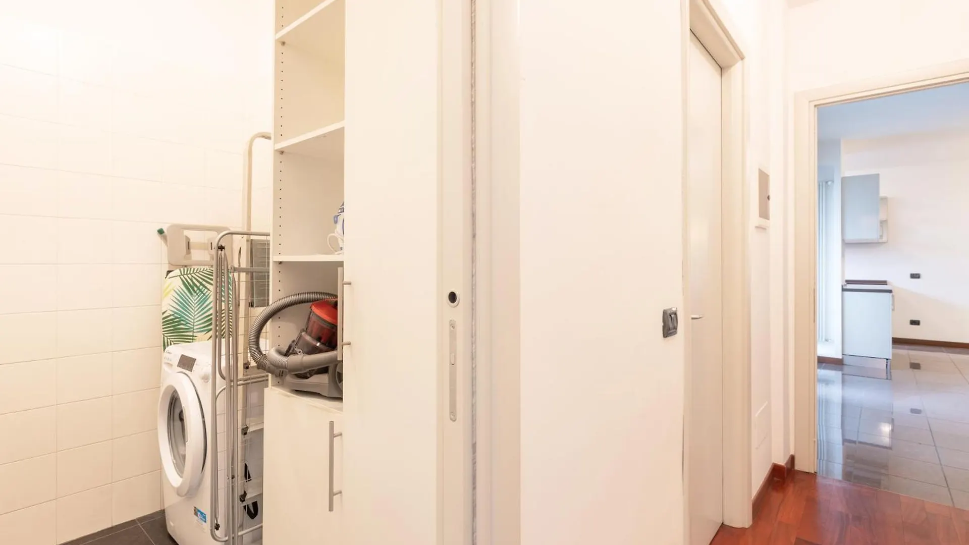 Bright Two Bedrooms Apartment With Terrace Zanuso - Mirable Pm Milan